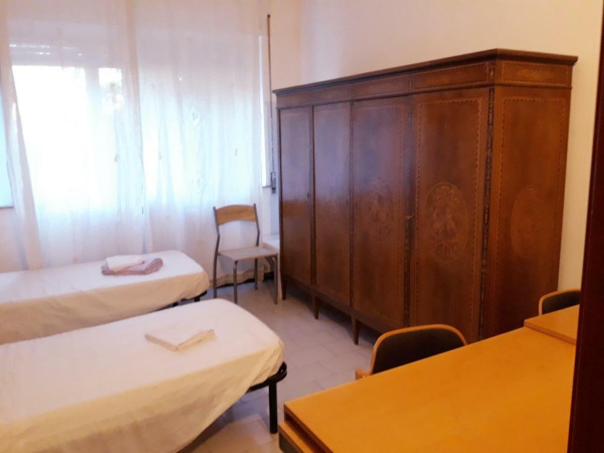 Готель Bed In Siena Tognazza Екстер'єр фото