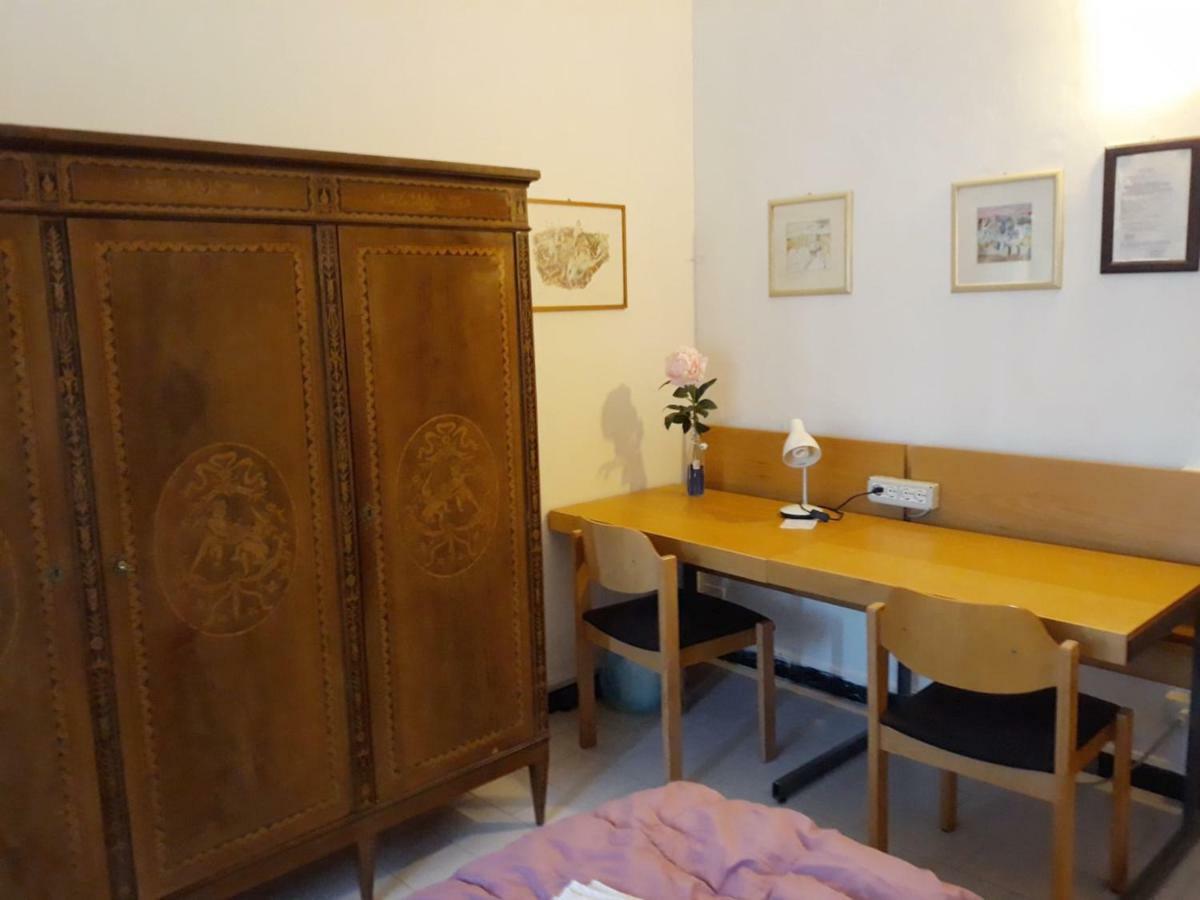 Готель Bed In Siena Tognazza Екстер'єр фото