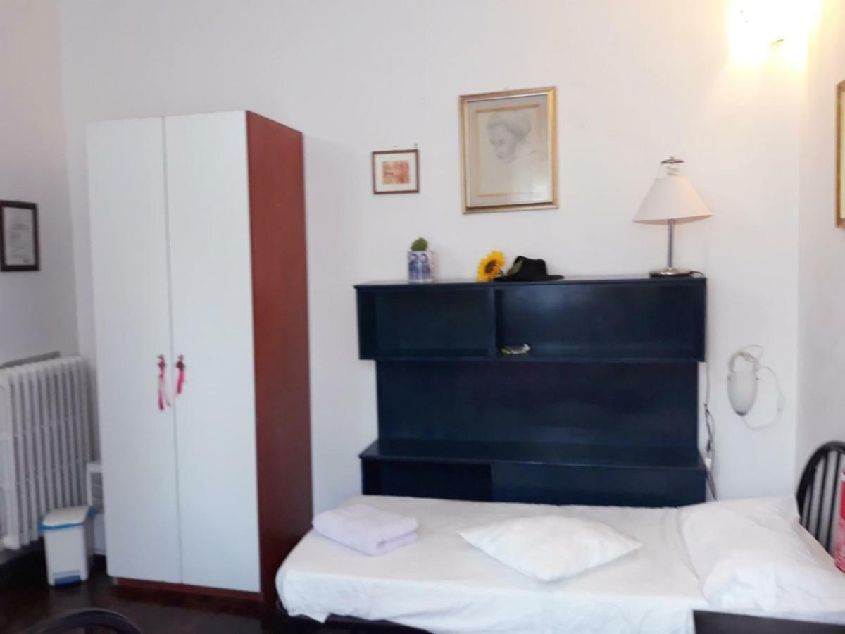 Готель Bed In Siena Tognazza Екстер'єр фото