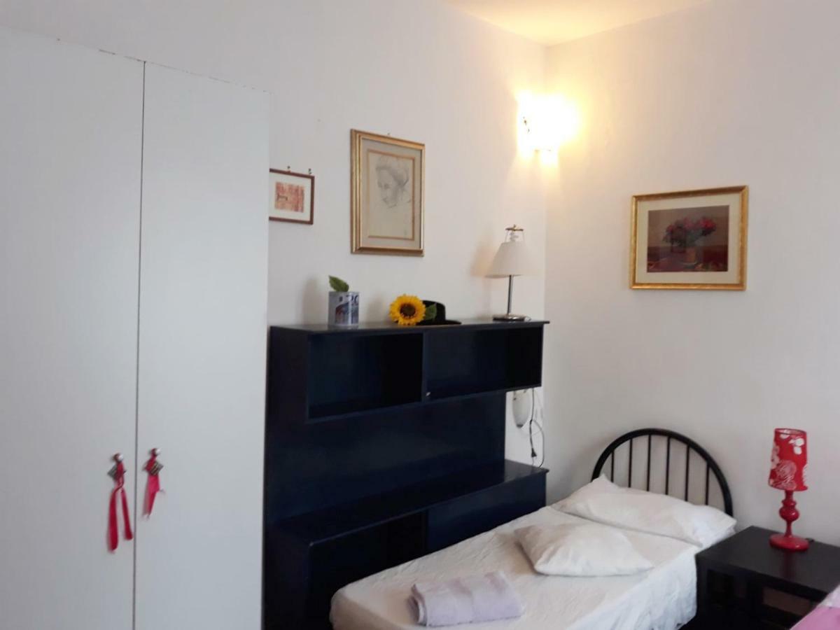 Готель Bed In Siena Tognazza Екстер'єр фото