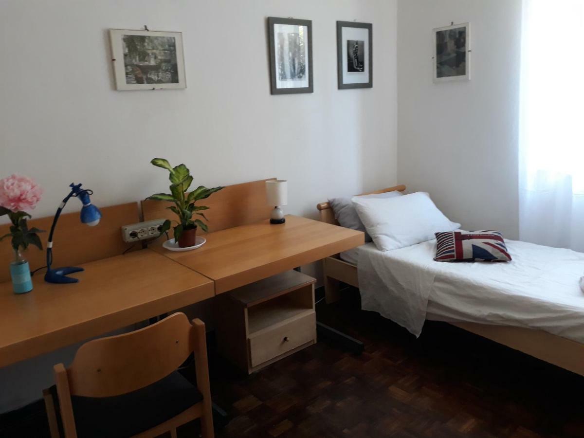 Готель Bed In Siena Tognazza Екстер'єр фото