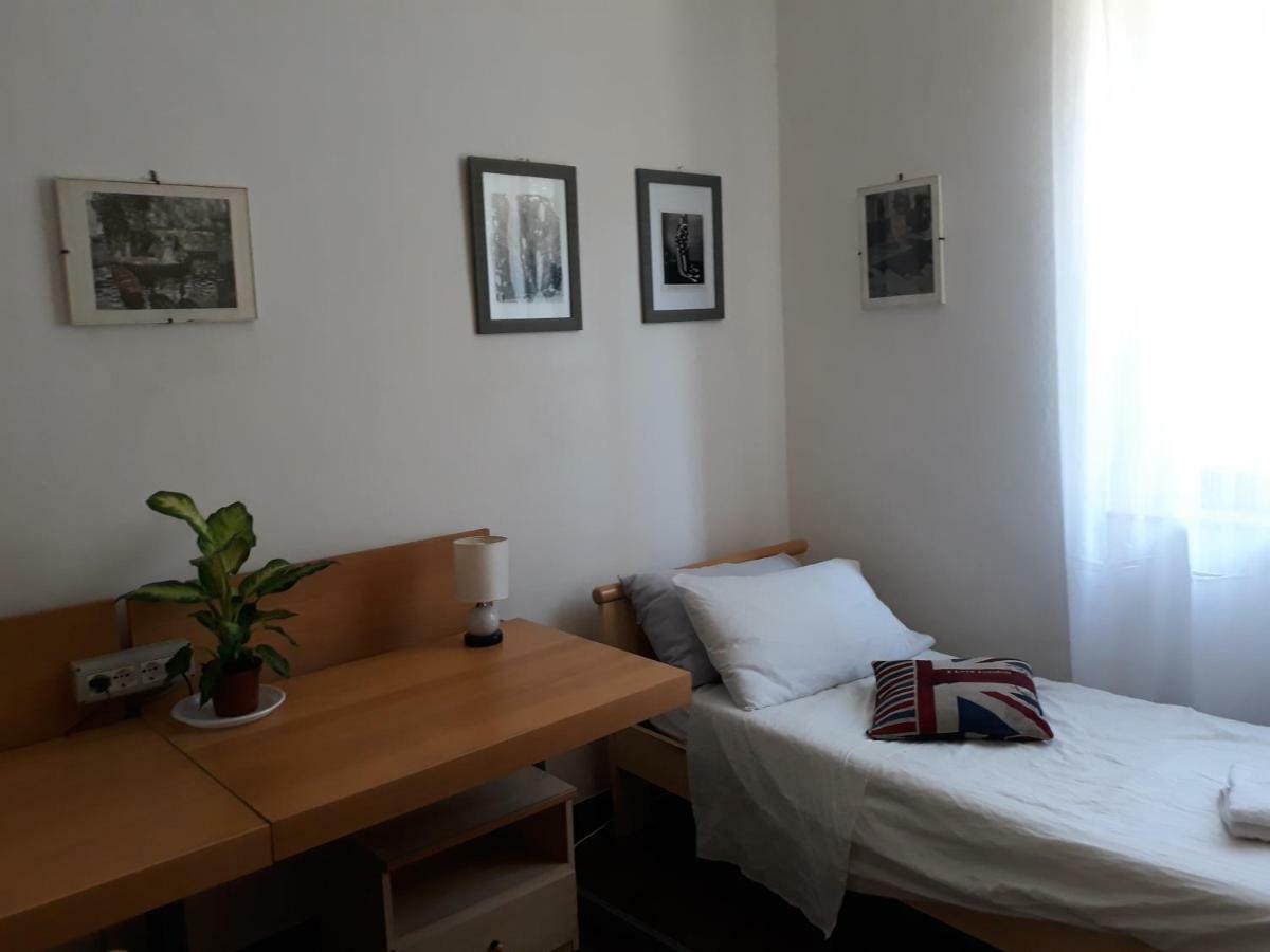 Готель Bed In Siena Tognazza Екстер'єр фото